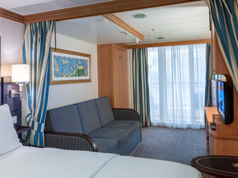Deluxe Family Oceanview Stateroom with Verandah